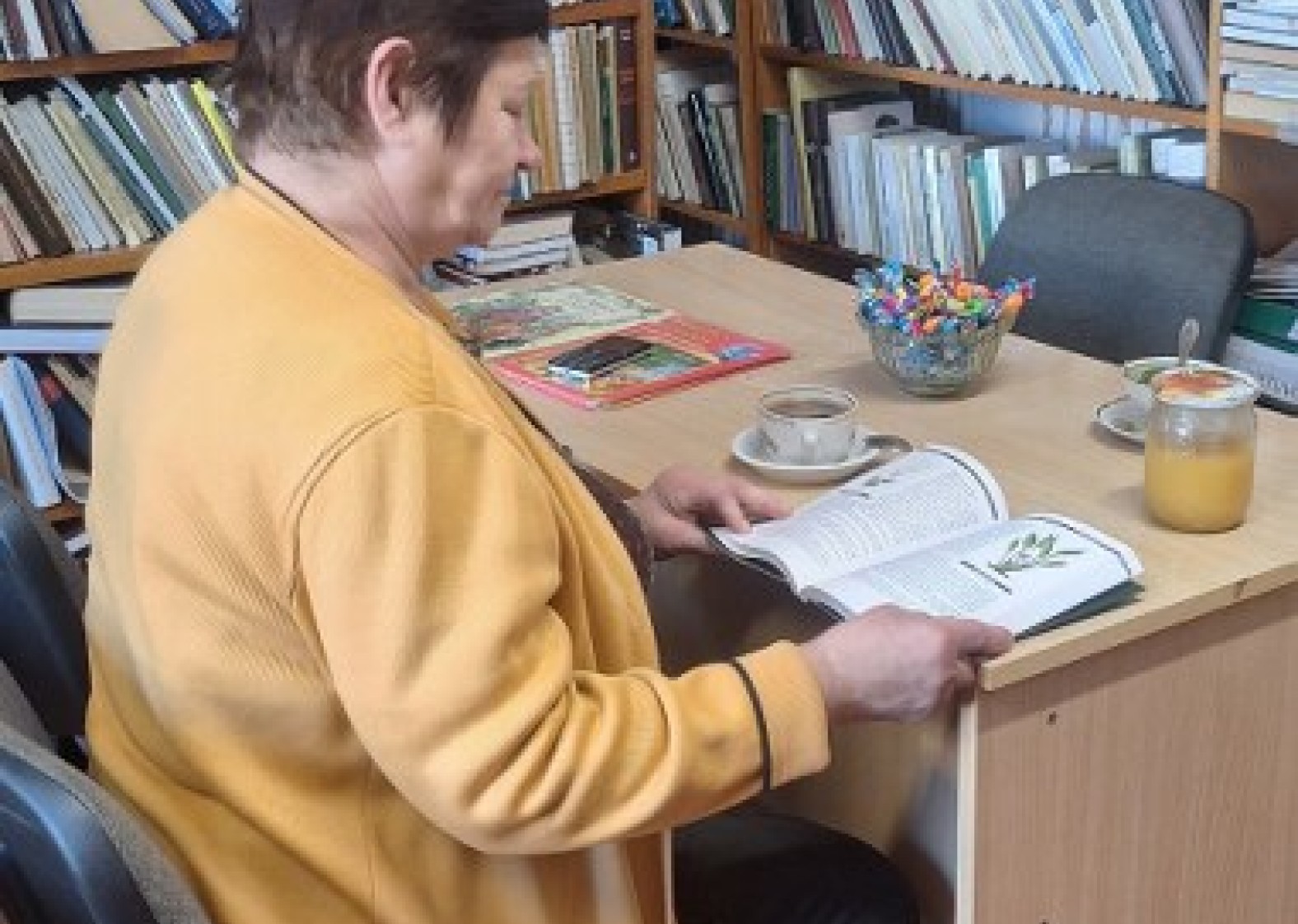 Senjorų savaitė &bdquo;Skaitom su kava&ldquo; Kaltinėnų bibliotekoje