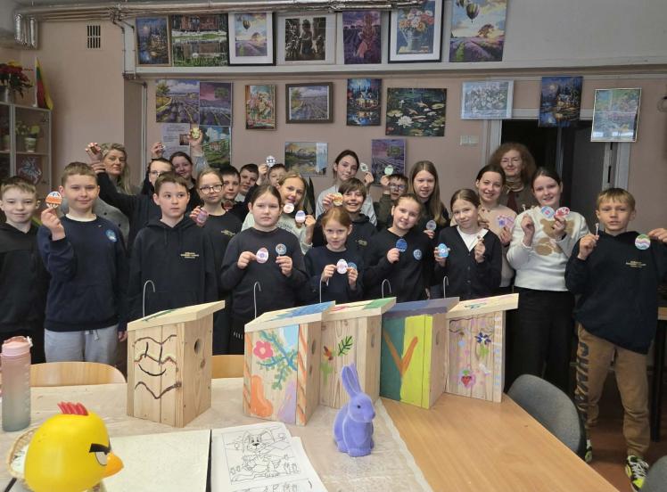 Pajūralio bibliotekoje pristatyta Živilės Dyglienės paroda „Levandų idilėje“