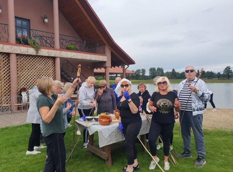 Kazlų Rūdos senjorai susitiko su piemenukų tradicijomis ir dainomis