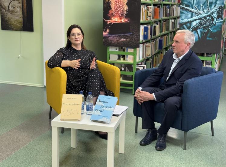 Pristatyta Jurgitos Navikienės knyga „Menas gyventi gerai. Po vienerių metų“