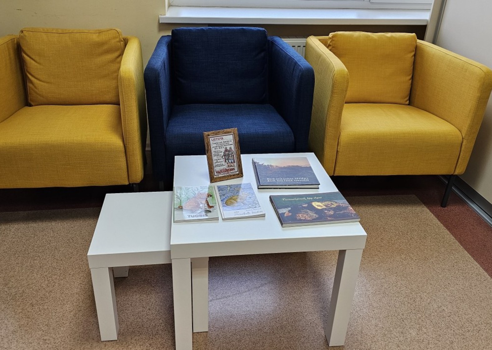 Žemaiti&scaron;kumo kampelis bibliotekoje