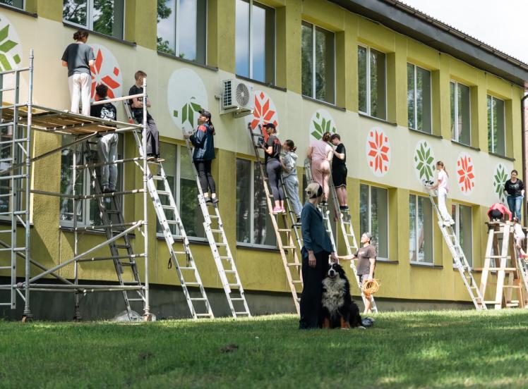 Spalvomis pražydusi bendrystė Tūbinėse