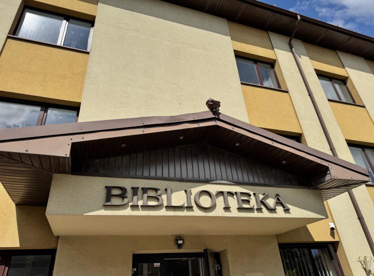 Dėmesio bibliotekos lankytojams!