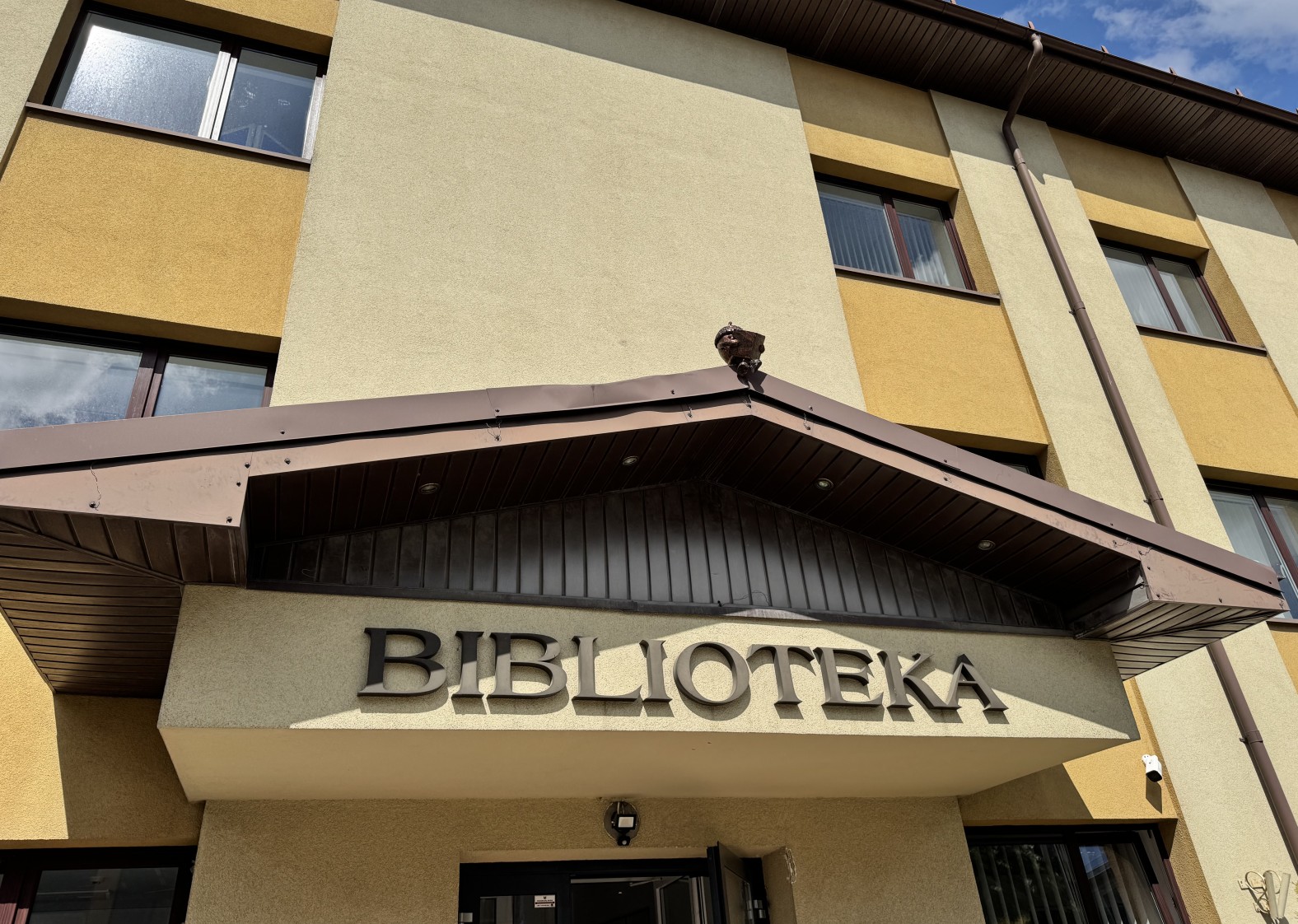 Dėmesio bibliotekos lankytojams!